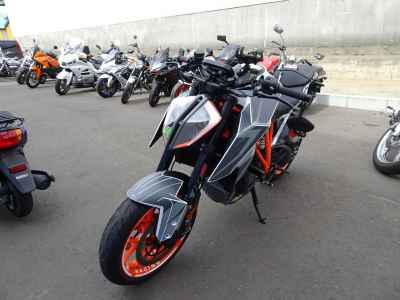 KTM 1290 Super Duke R 2019