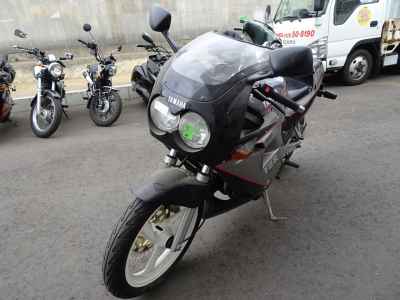 Yamaha FZR250