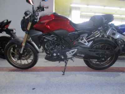 Honda CB250R 2019