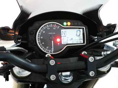 Suzuki  2013