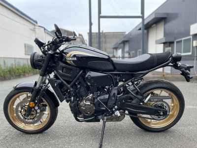 Yamaha XSR700 2025