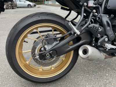 Yamaha XSR700 2025