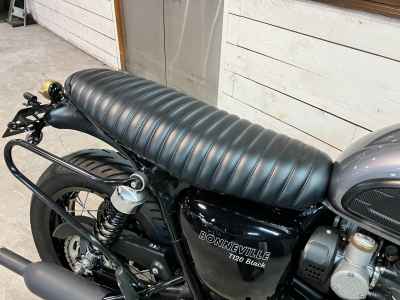 Triumph Bonneville T120B 2025