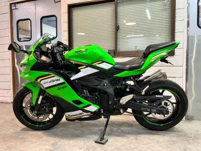Kawasaki Ninja ZX-4RR 2025
