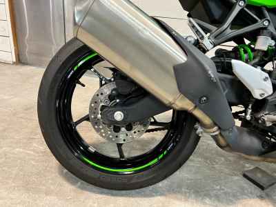 Kawasaki Ninja ZX-4RR 2025