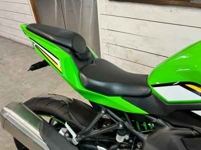 Kawasaki Ninja ZX-4RR 2025
