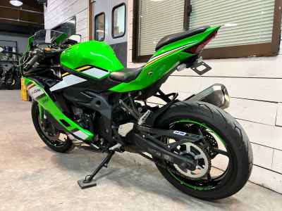 Kawasaki Ninja ZX-4RR 2025