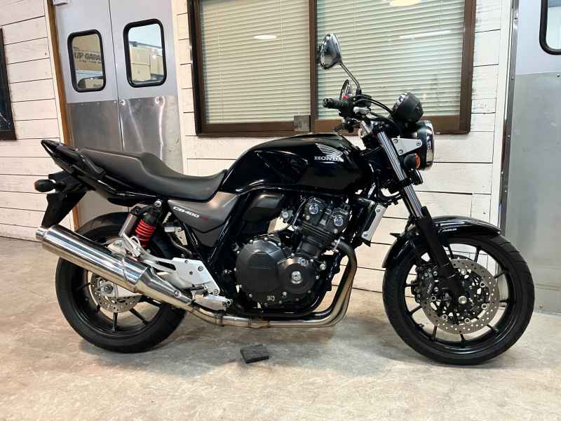 Honda CB400SF 2022