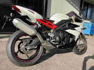 Triumph Daytona 675R 2015