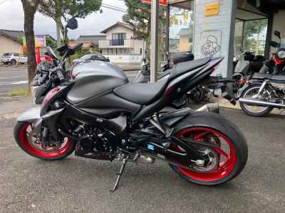 Suzuki GSX-S1000 2021