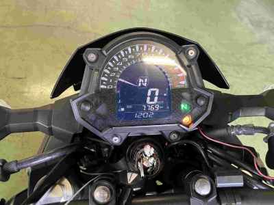Kawasaki Z400 2022
