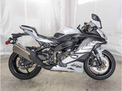 Kawasaki Ninja ZX-4R SE 2025