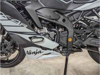Kawasaki Ninja ZX-4R SE 2025