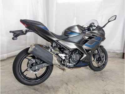 Kawasaki Ninja 400 2025