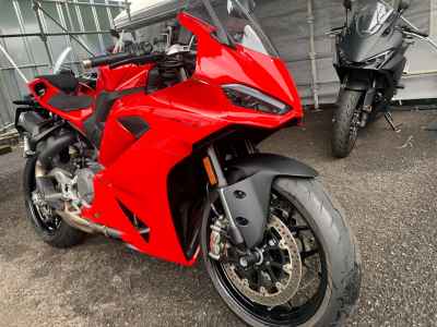 Ducati Panigale V2 2025