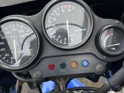 Yamaha FZR250