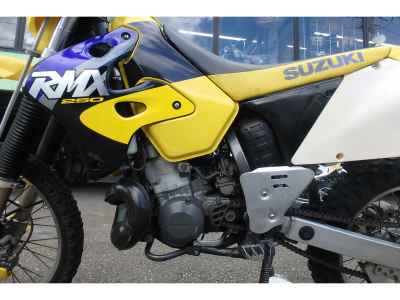 Suzuki RMX250S