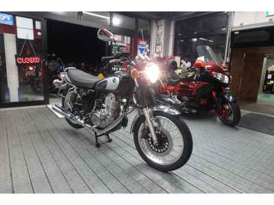 Yamaha SR400 2022