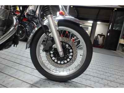 Yamaha SR400 2022