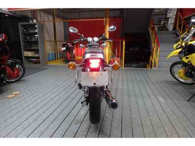 Yamaha SR400 2022