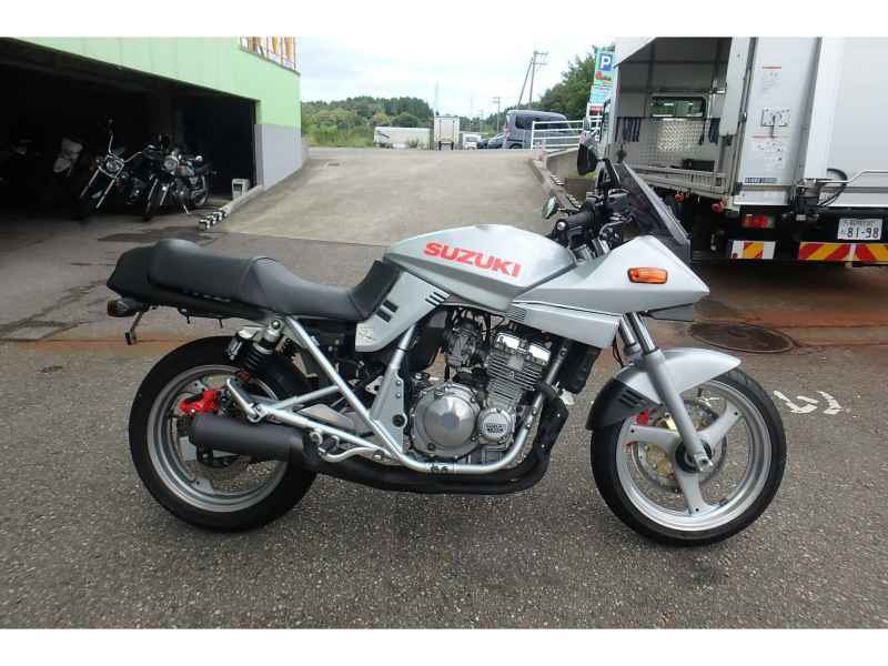 Suzuki GSX250S Katana