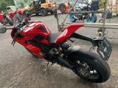 Ducati Panigale V4S 2022