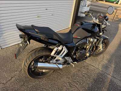 Honda CB1300SF 2025