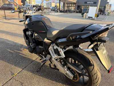 Honda CB1300SF 2025