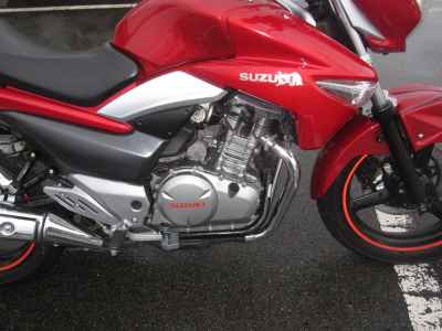 Suzuki GSR250
