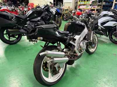 Suzuki RGV250