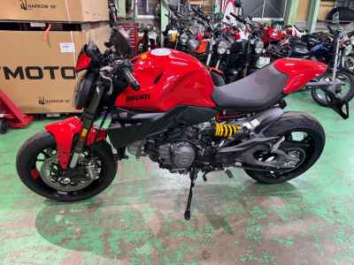 Ducati Monster + 2026