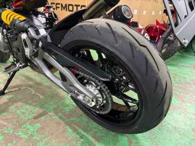 Ducati Monster + 2026