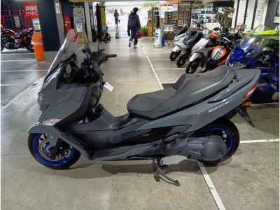 Suzuki Burgman 400 2023