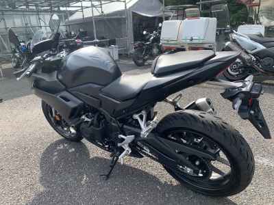 Honda CBR400R 2024