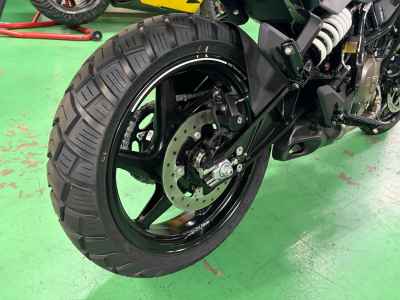 Husqvarna Svartpilen 250 2024