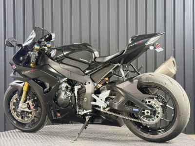 Honda CBR1000RR-R FB 2025