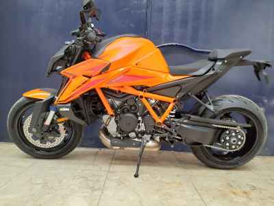 KTM 1390 Super Duke Evo 2024