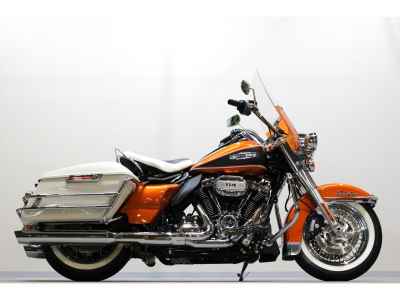 Harley-Davidson FLHFB Glide 2024