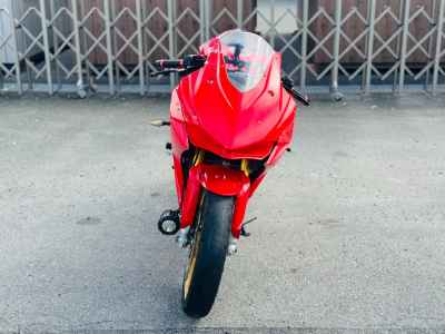 Honda CB250R 2020