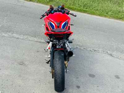 Honda CB250R 2020