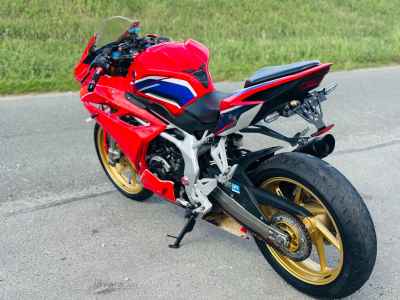 Honda CB250R 2020