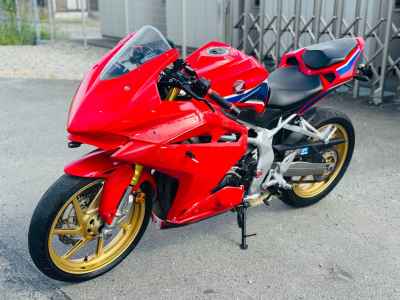 Honda CB250R 2020