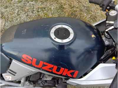 Suzuki GSX250S Katana