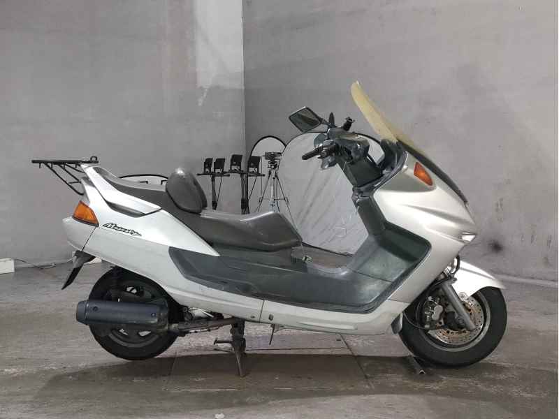 Yamaha Majesty 250