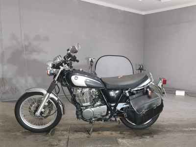 Yamaha SR400 2021