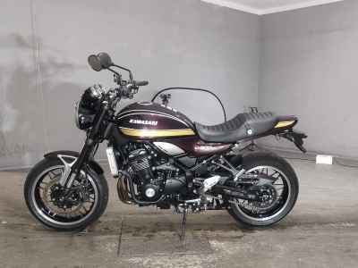 Kawasaki Z900RS 2025