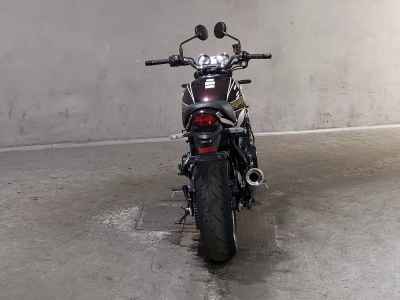 Kawasaki Z900RS 2025