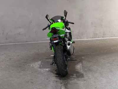 Kawasaki Ninja ZX-4RR 2025