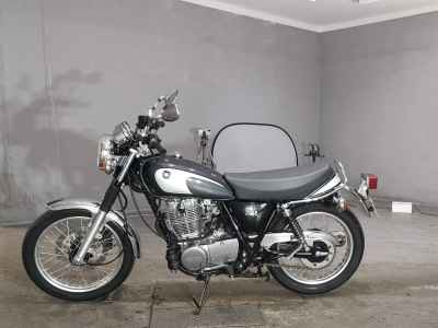 Yamaha SR400 2021