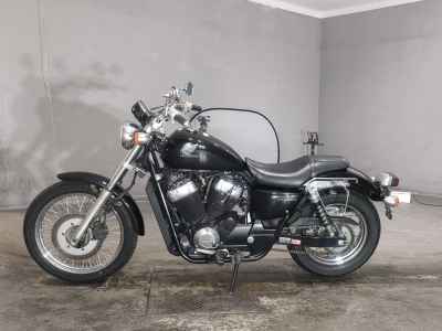 Honda VT400S 2011